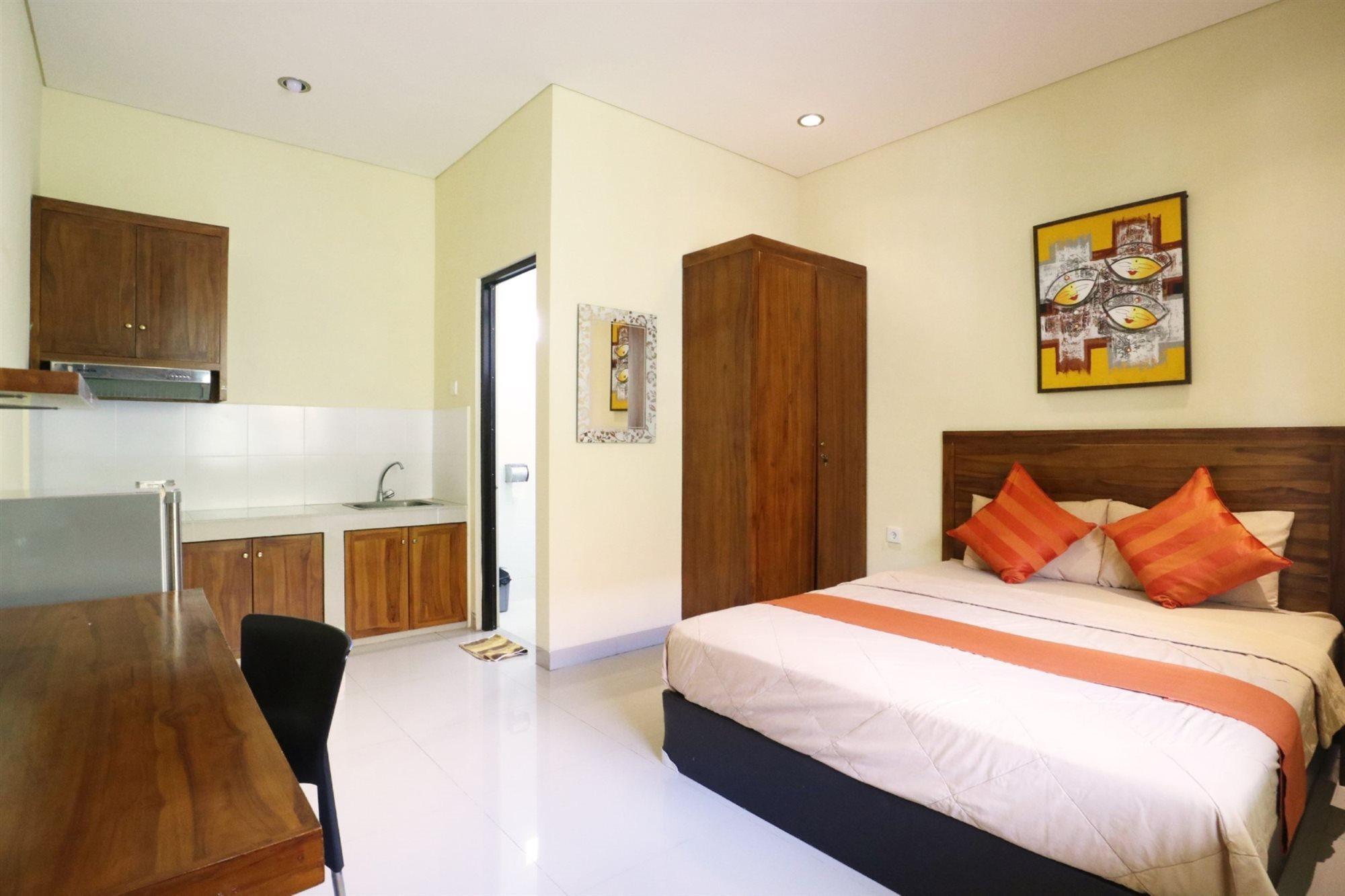 Hotel Dee Mansion Denpasar Exterior foto
