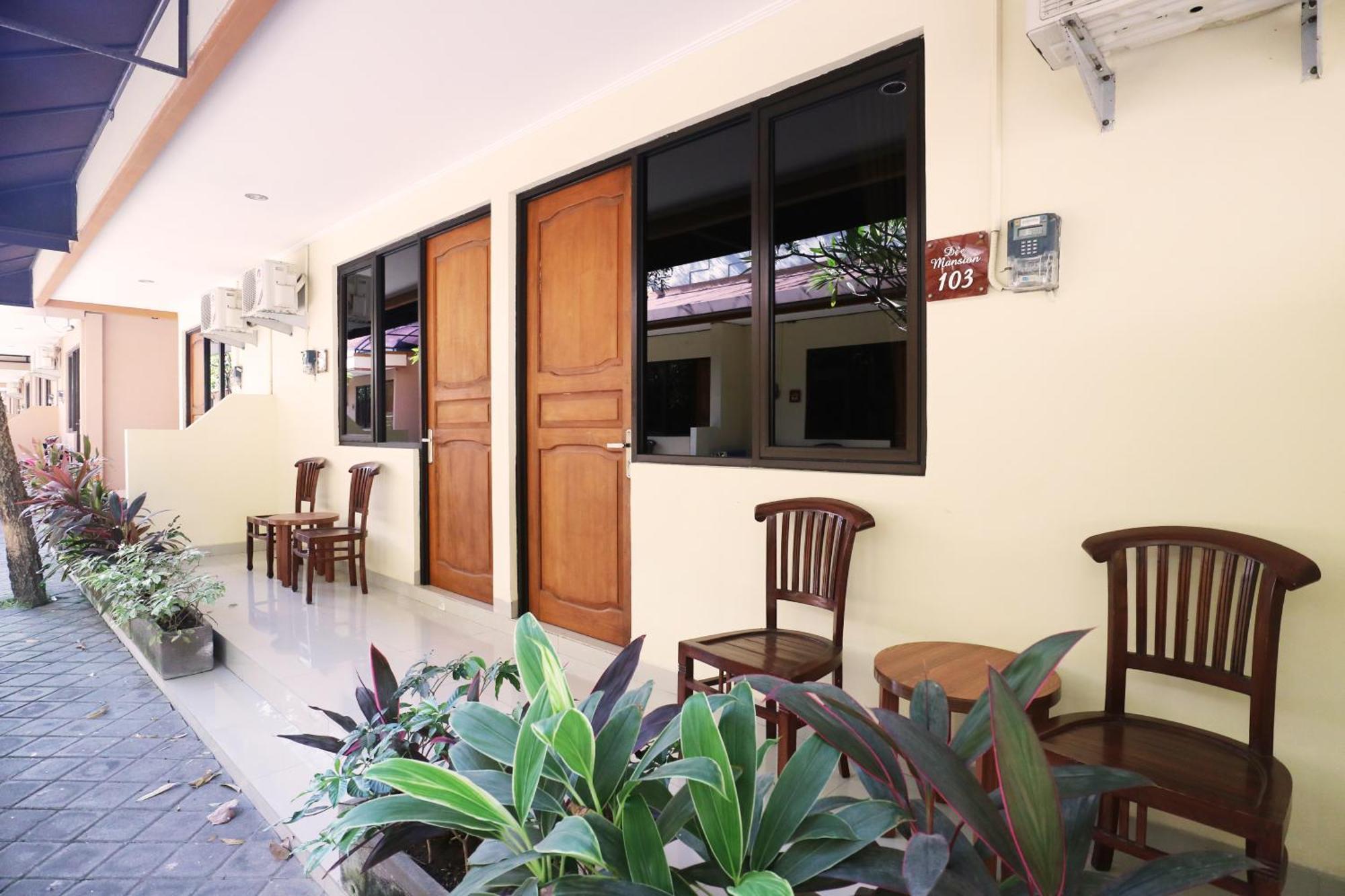 Hotel Dee Mansion Denpasar Exterior foto