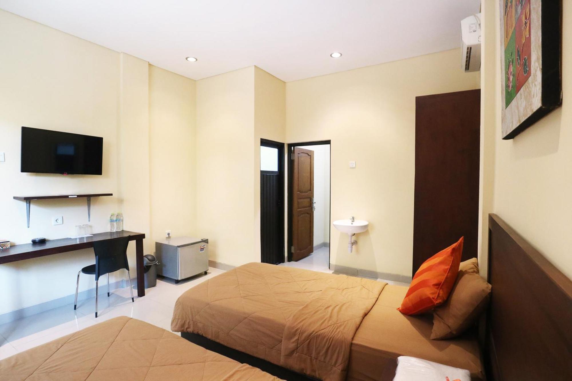 Hotel Dee Mansion Denpasar Exterior foto