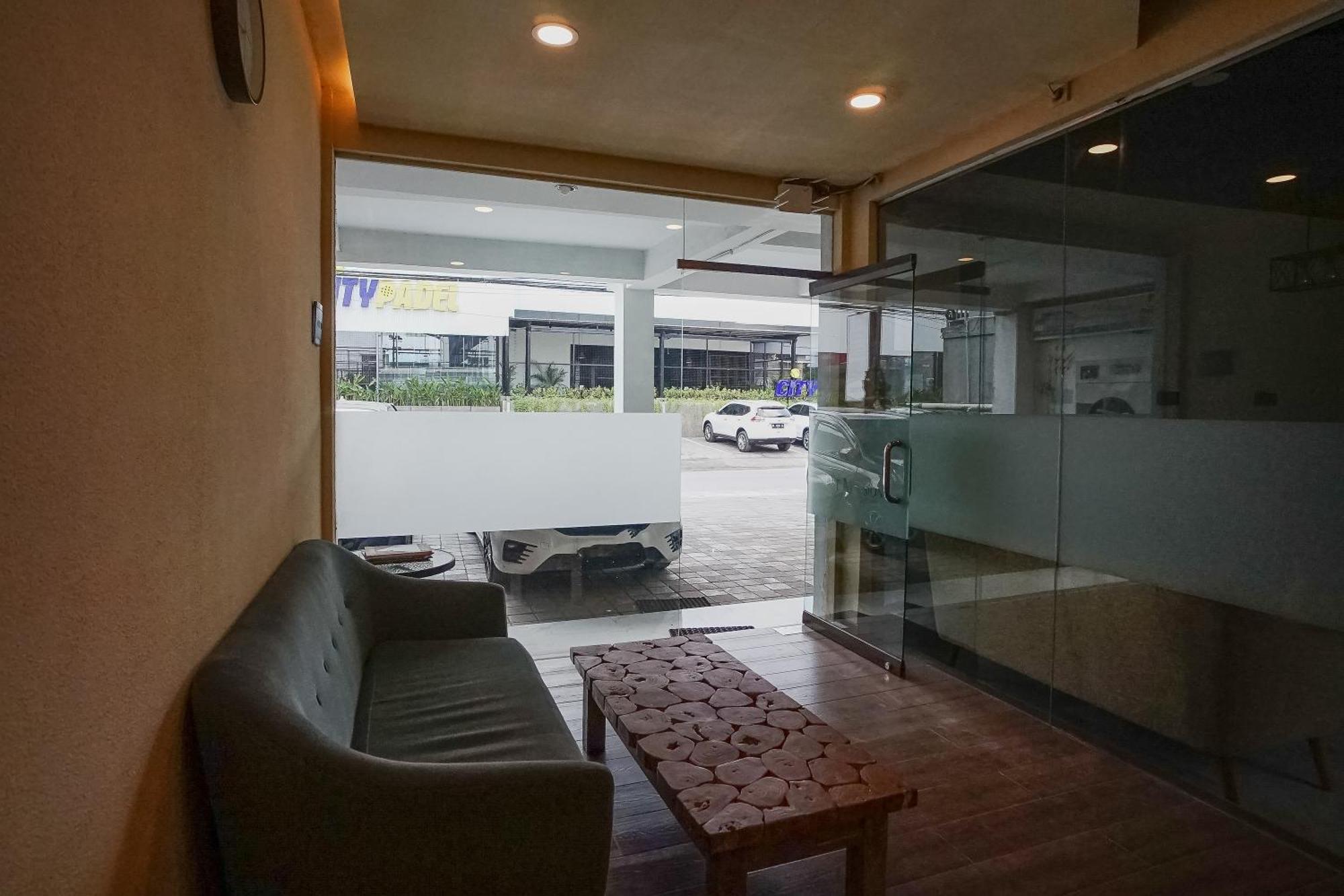 Hotel Dee Mansion Denpasar Exterior foto